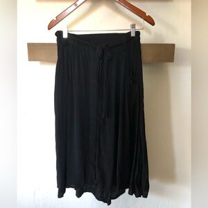 Lush| Black midi skirt with tie waist & pockets•••Boho & farm Cottagecore style